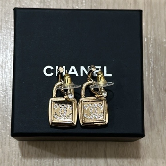 Chanel Pendant Earrings - Picture 2 of 6